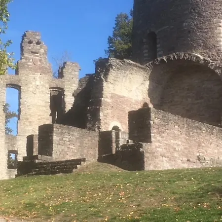 Burggarten Apartamento *